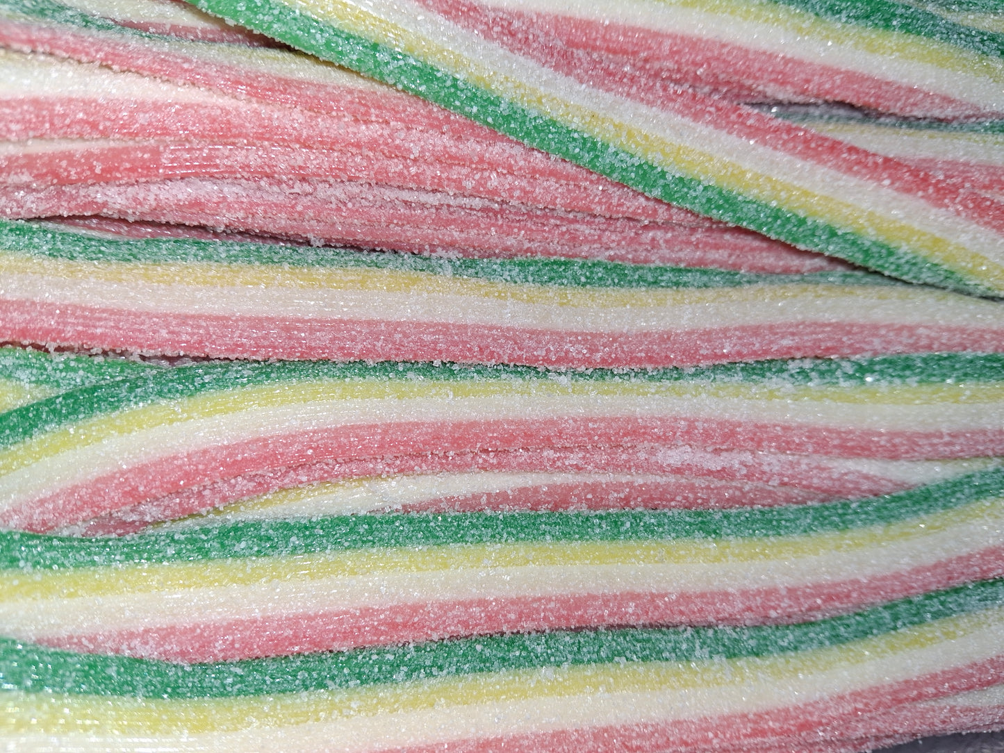 Raspberry, lemonade & pineapple sour straps