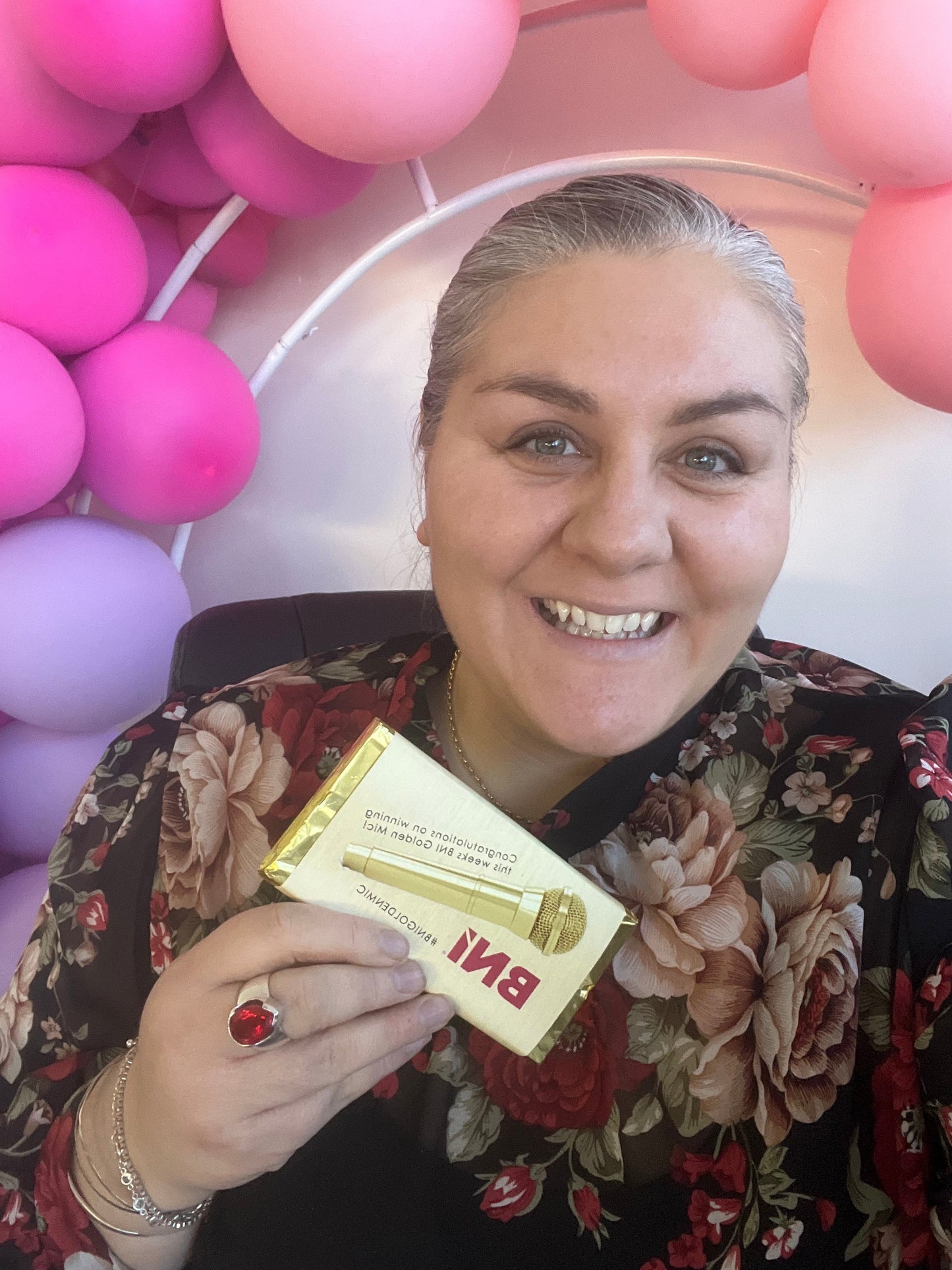 BNI Golden Mic chocolate bar 100g (8 Vegan/ 8 Milk Choc) (16 units - 4 months supply)